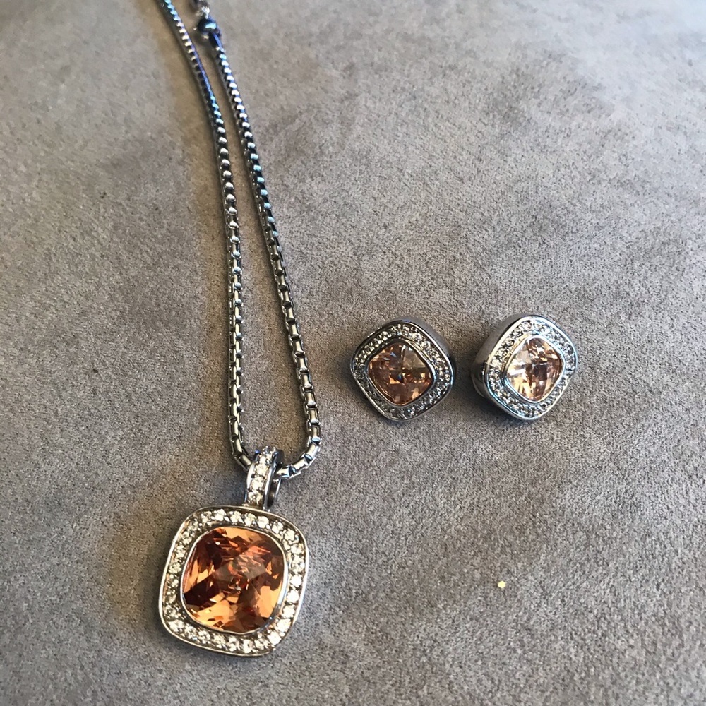 Necklace and earrings set